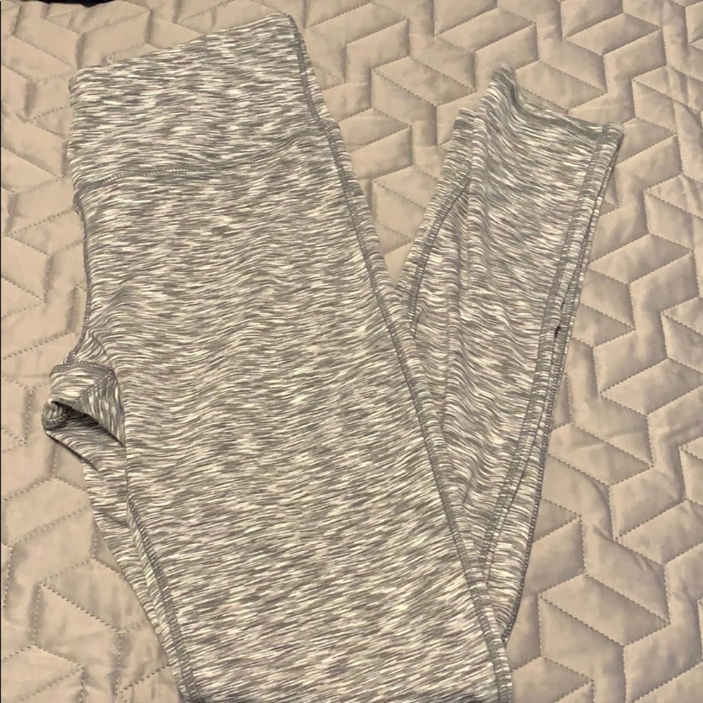 NWOT! Oalka high waisted S grey legging